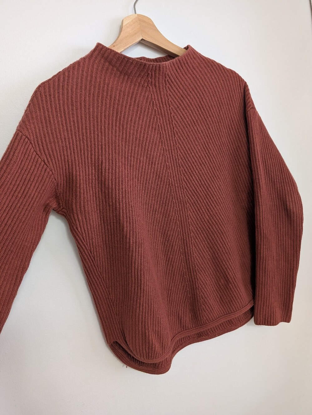 Aritzia Babaton Small Knit Sweater Wool Linen High Neck Red Orange Relaxed Fit